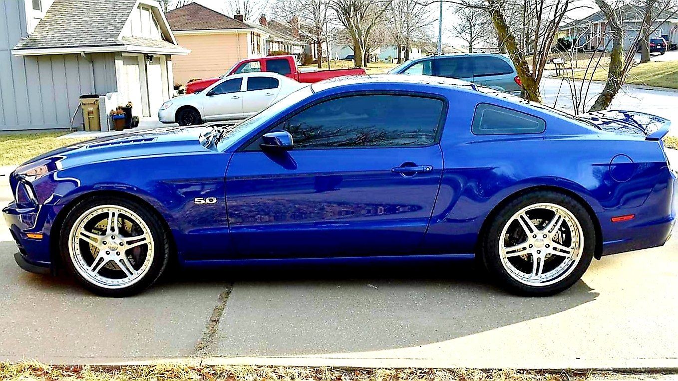 Deep Impact Blue 2013 Ford Mustang