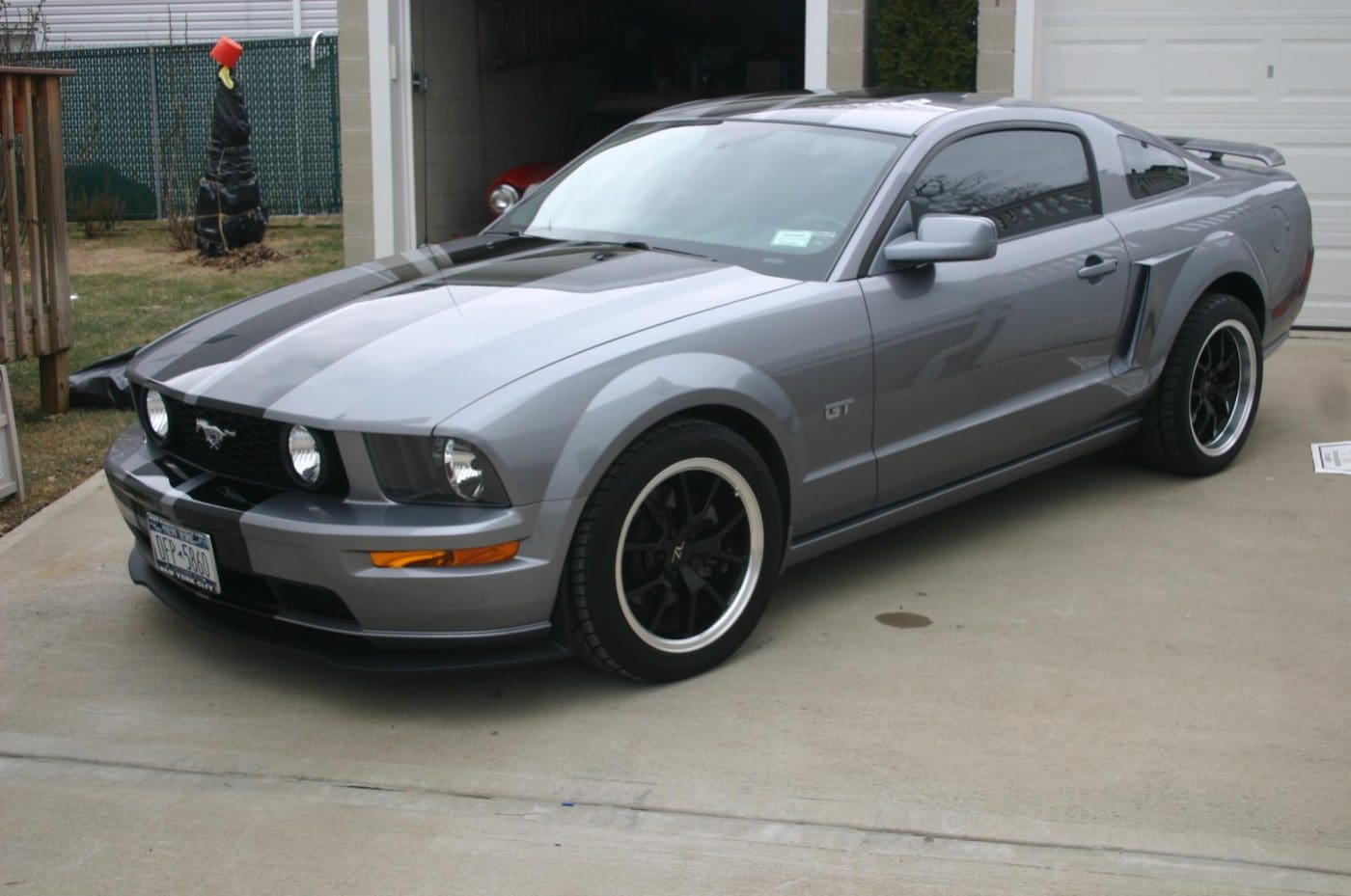 Tungsten Gray 2006 Ford Mustang