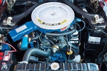 1977 Mustang 302 engine