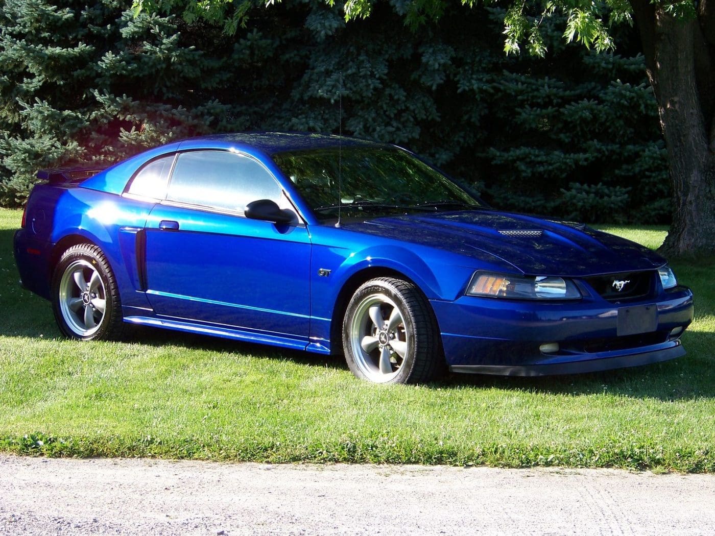 Sonic Blue 2002 Ford Mustang