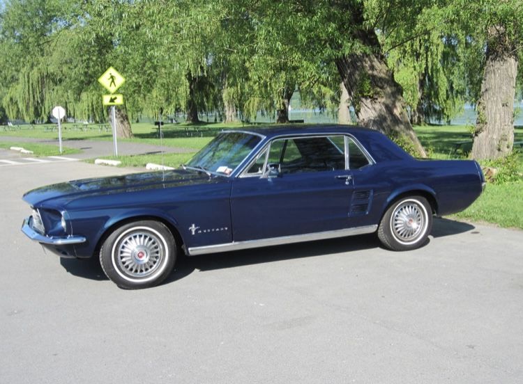 Beatnik Blue 1968 Ford Mustang