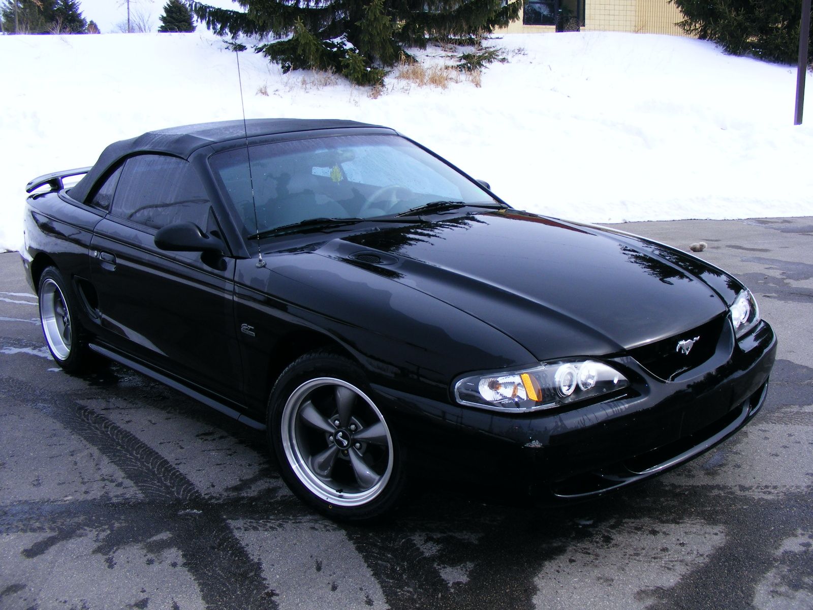 Black 1995 Ford Mustang