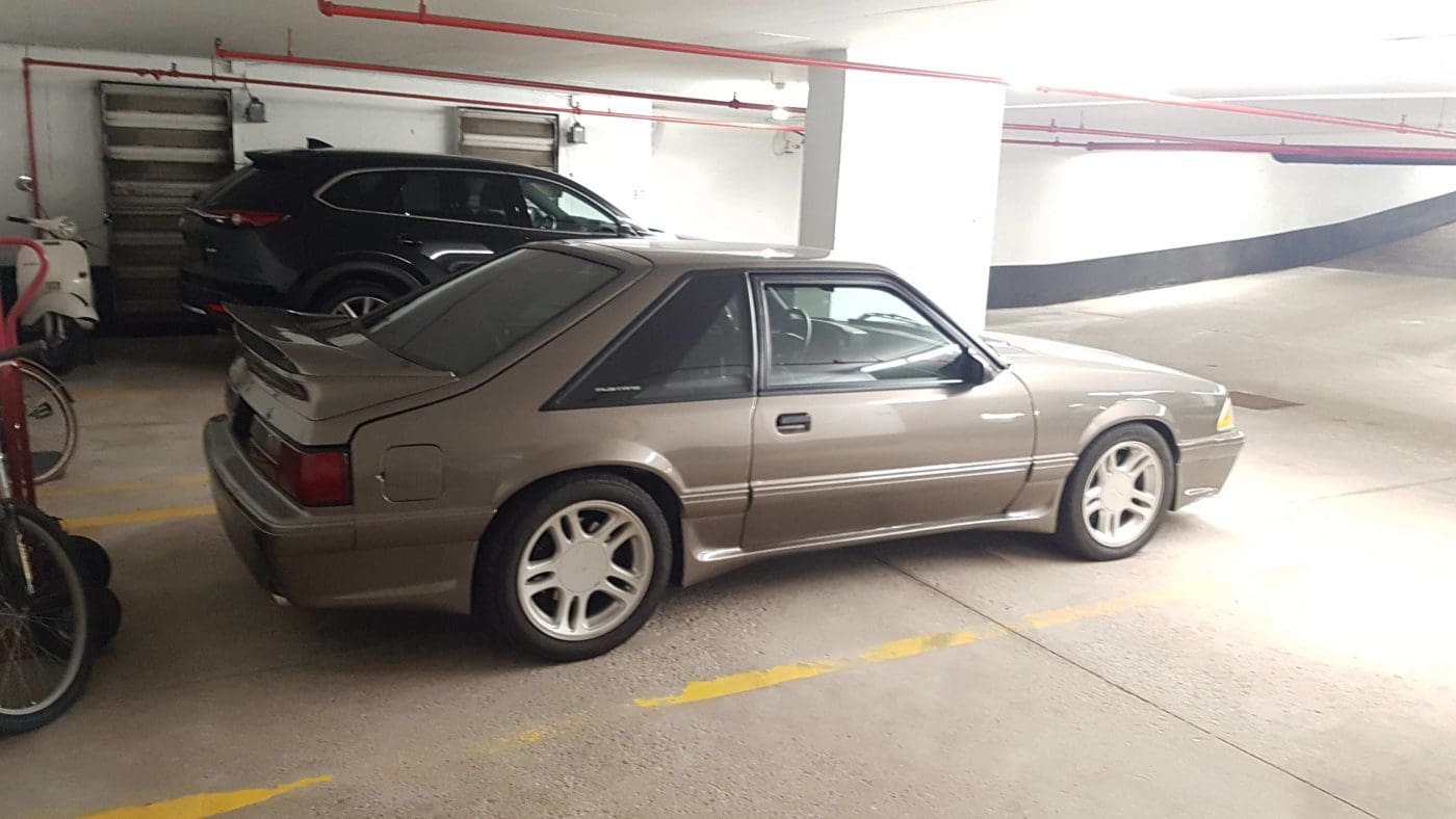 Light Titanium 1990 Ford Mustang