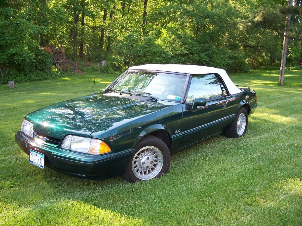 Deep Emerald Green 1990 Ford Mustang