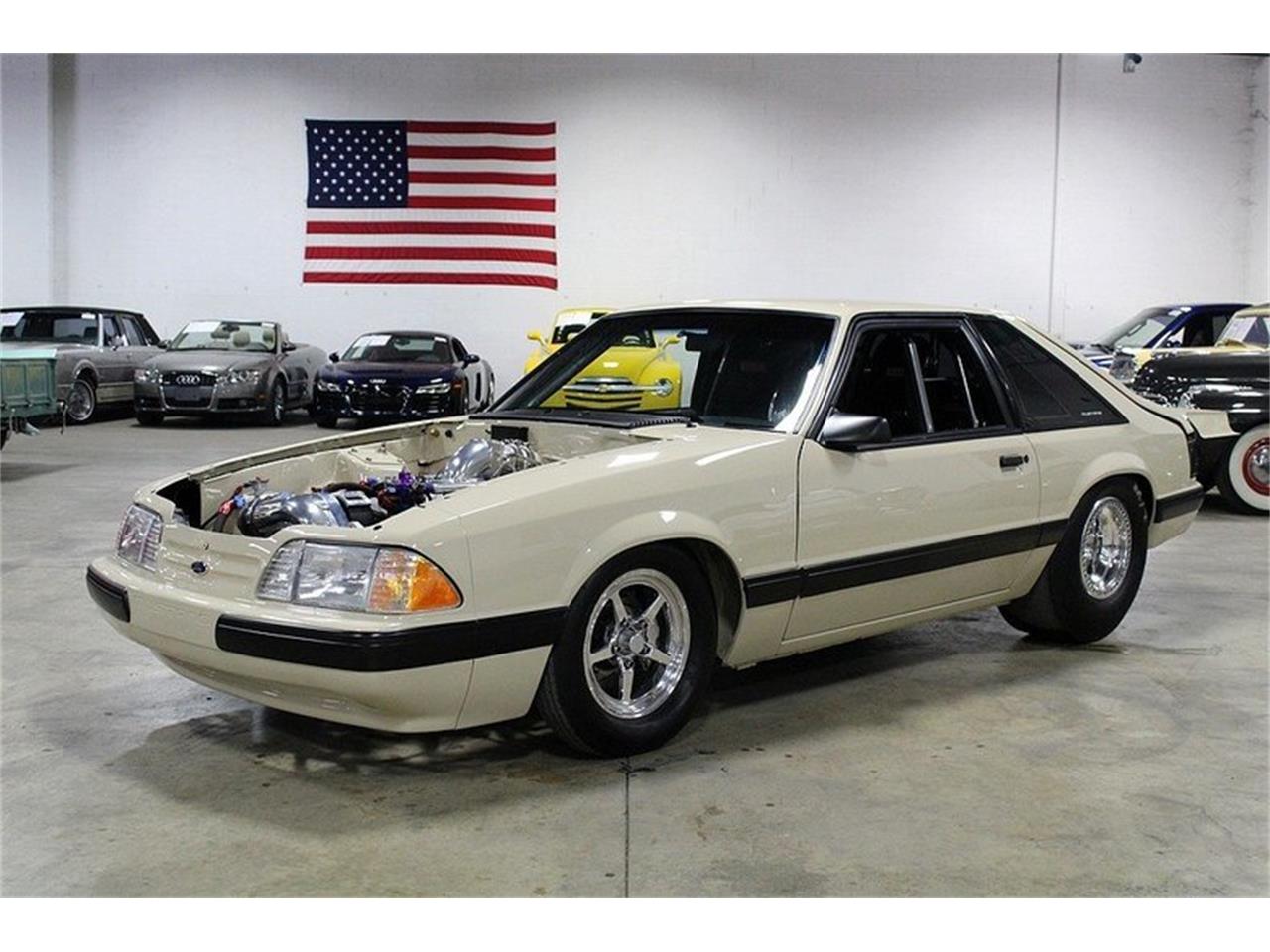 Sand Beige 1988 Ford Mustang