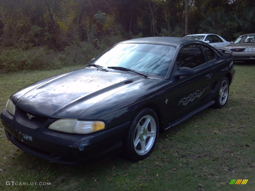 Black 1995 Ford Mustang