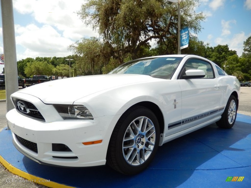 Oxford White 2014 Ford Mustang