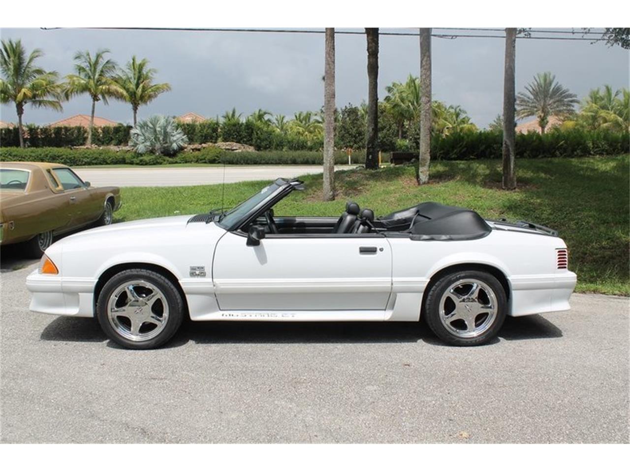 Oxford White 1990 Ford Mustang