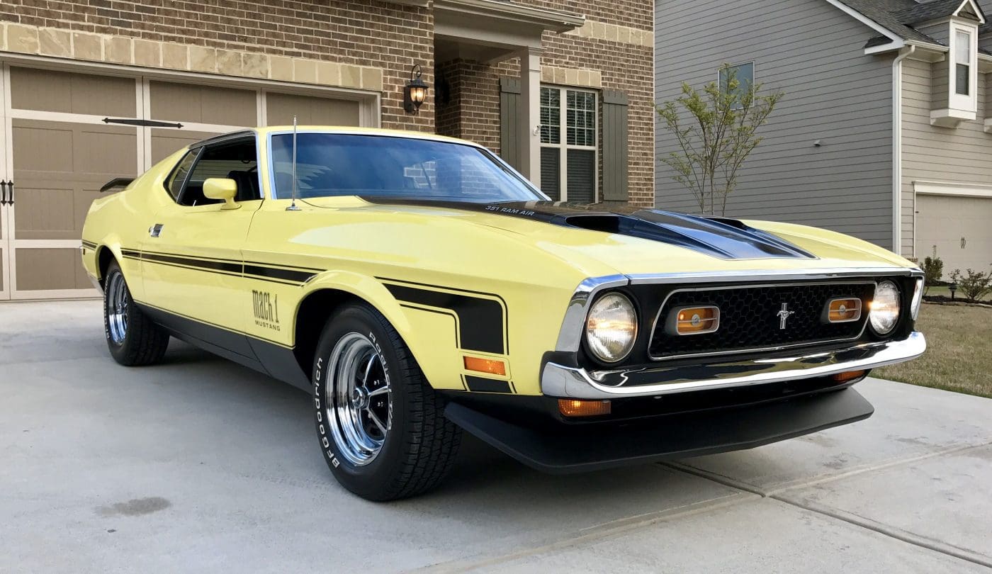 Grabber Yellow 1971 Ford Mustang