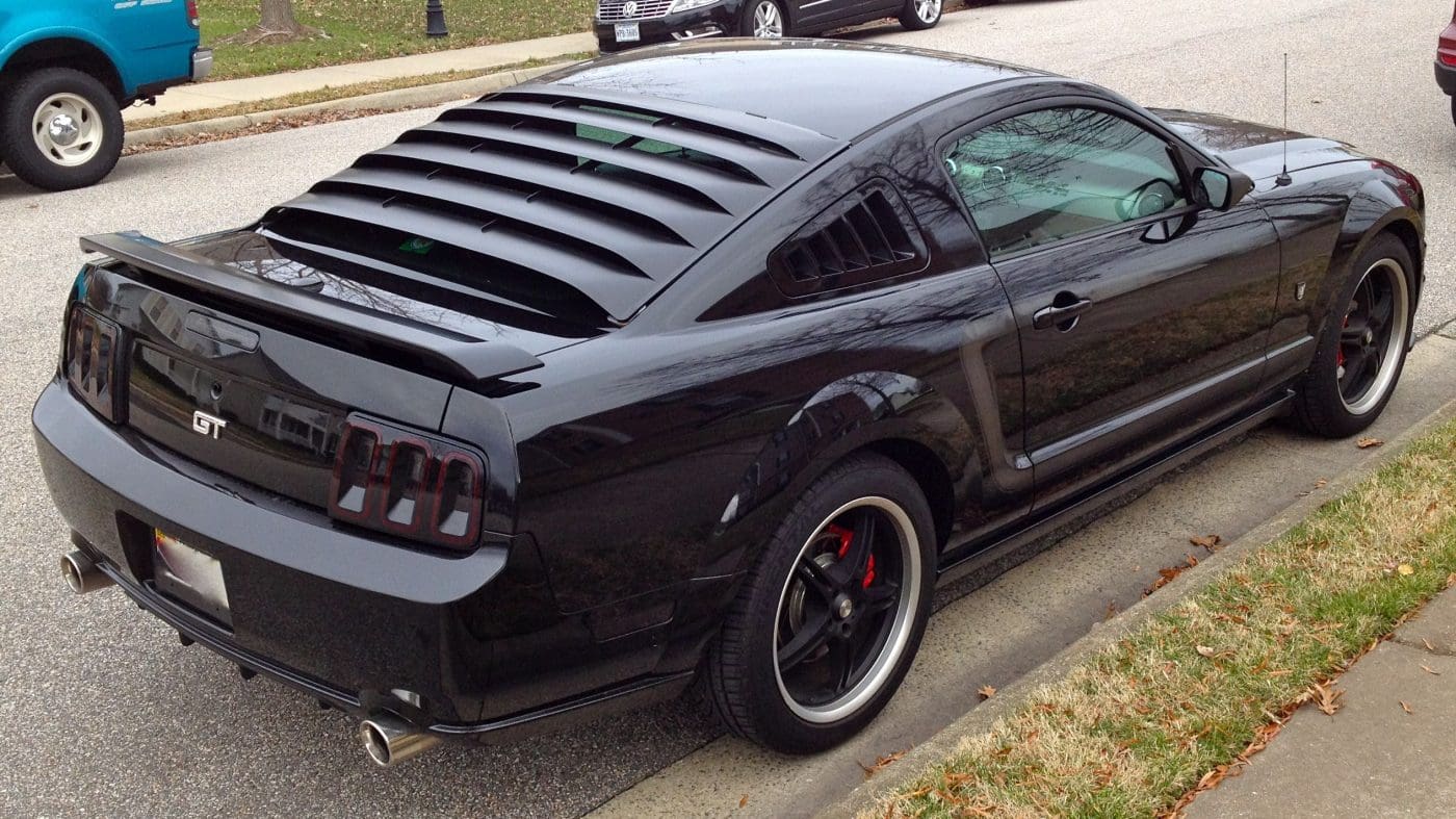 Black 2007 Ford Mustang