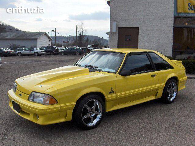 Race Yellow 1990 Ford Mustang