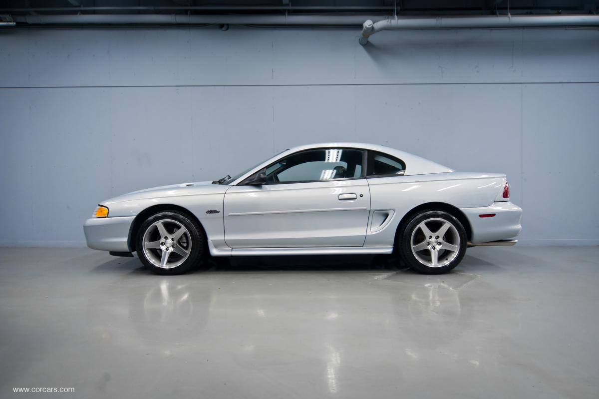Opal Frost 1996 Ford Mustang