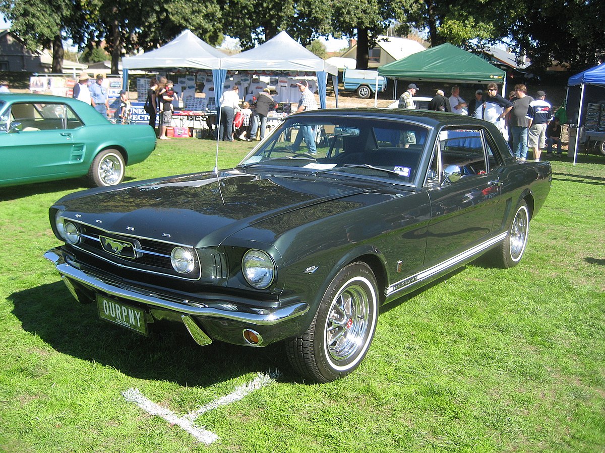 Ivy Green 1966 Ford Mustang