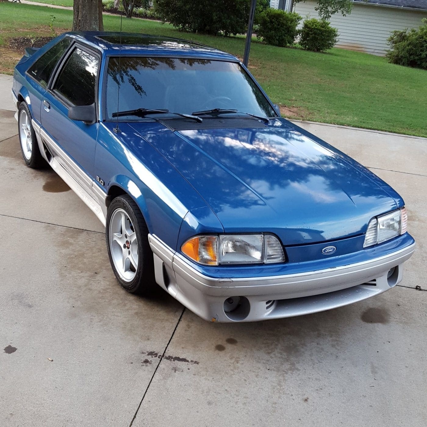 Ultra Blue 1990 Ford Mustang