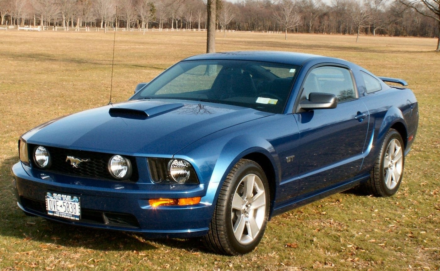 Vista Blue 2007 Ford Mustang
