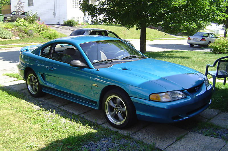  Ford Mustang verde azulado