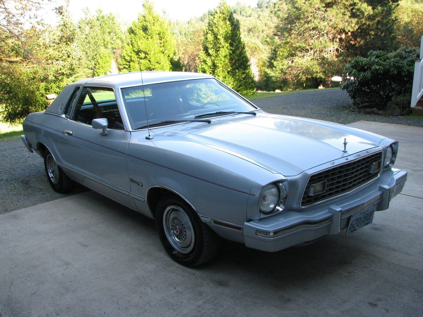 Silver 1975 Ford Mustang