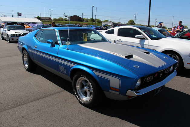 Bright Silver Blue 1971 Ford Mustang