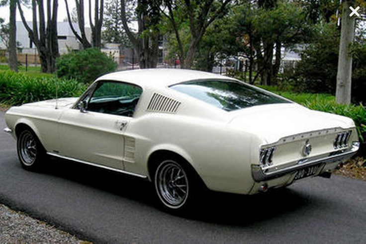 Cream 1967 Ford Mustang