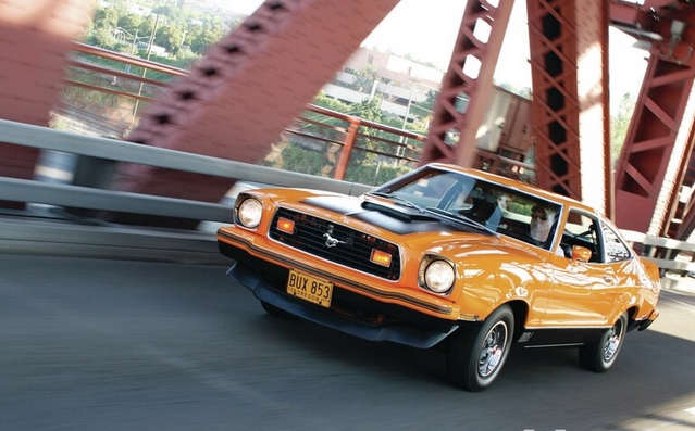 Medium Gold 1976 Ford Mustang