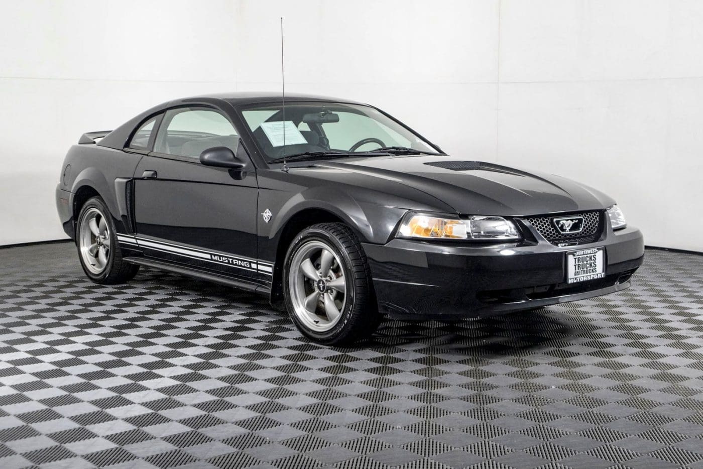 Black 1999 Ford Mustang