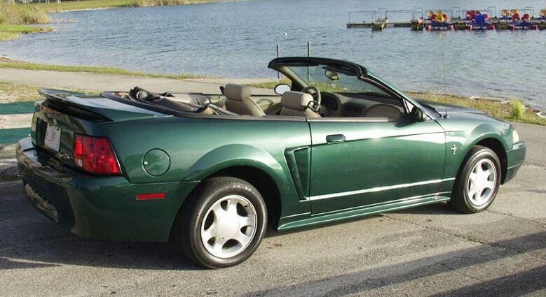 Amazon (Tropic) Green 2000 Ford Mustang