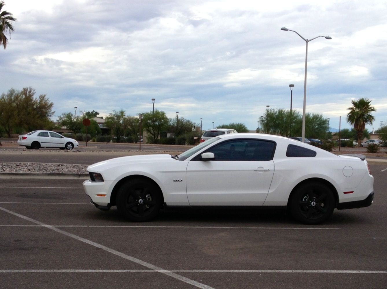 Performance White 2012 Ford Mustang