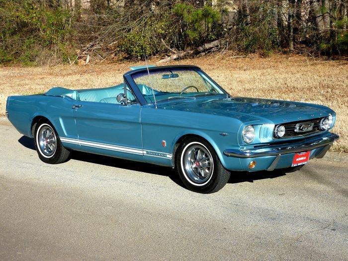 Tahoe Turquoise 1966 Ford Mustang