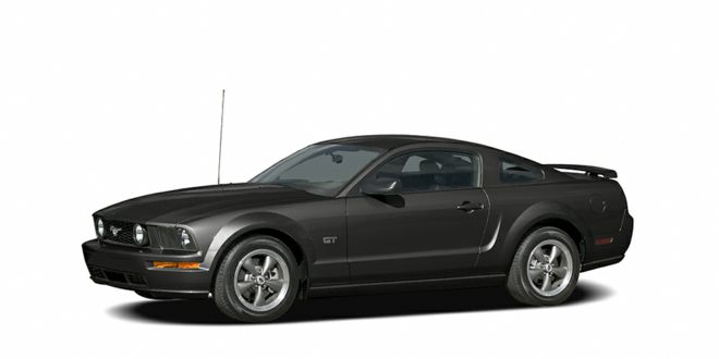 Black 2005 Ford Mustang