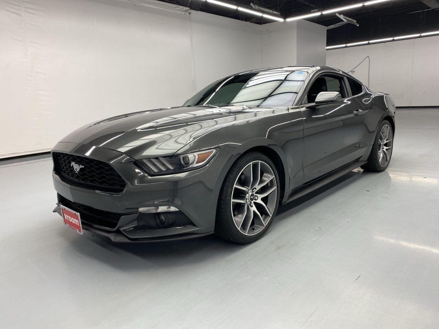 Magnetic 2016 Ford Mustang