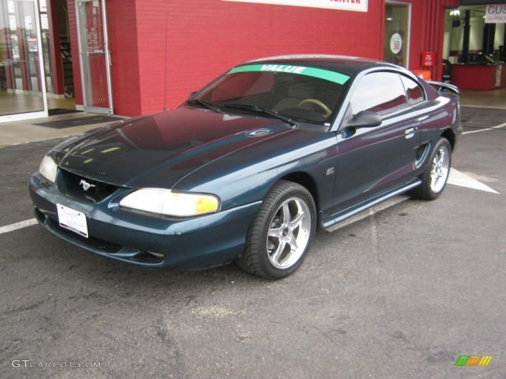 Deep Forest Green 1995 Ford Mustang