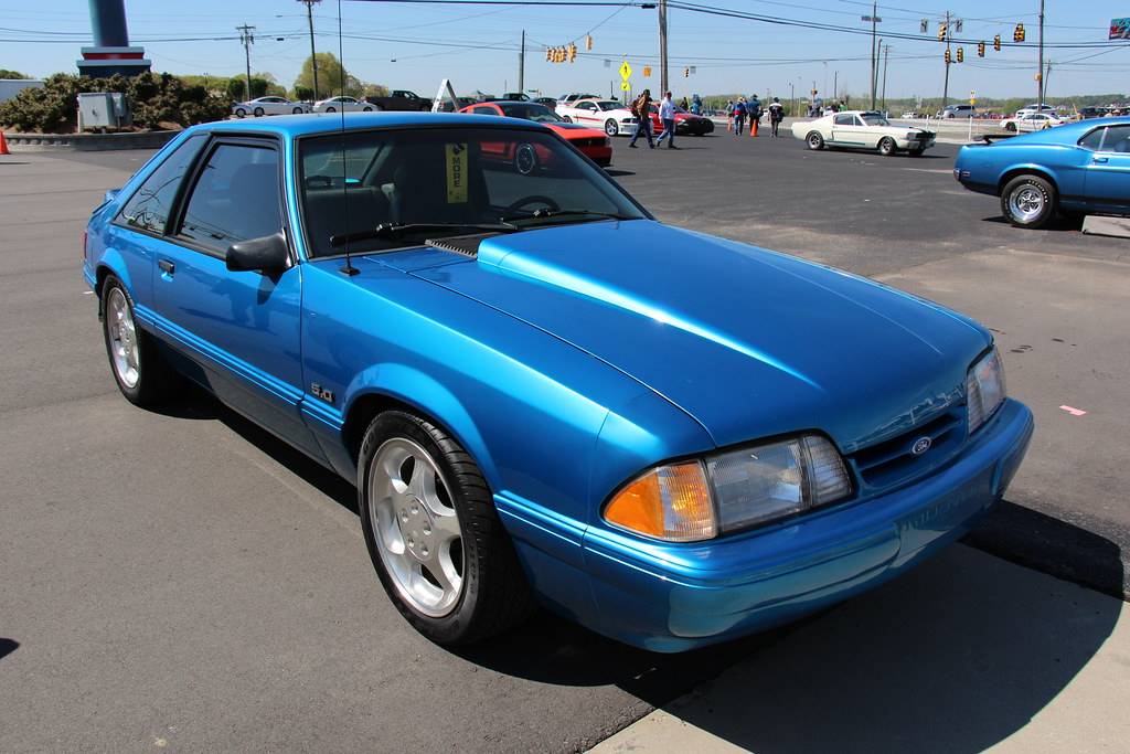 Ultra Blue 1991 Ford Mustang