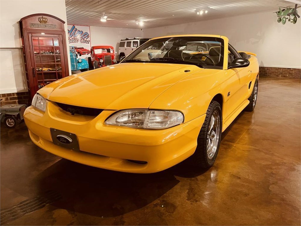 Canary Yellow 1995 Ford Mustang