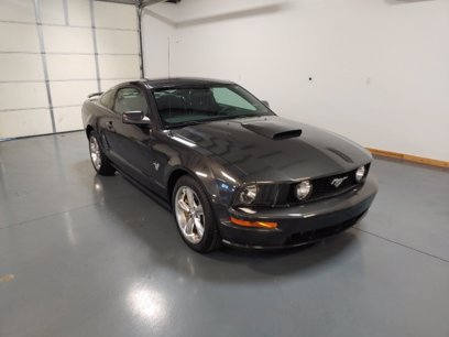 Black 2009 Ford Mustang