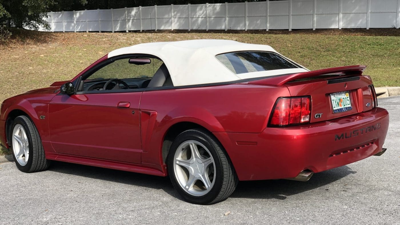 Laser Red 2000 Ford Mustang