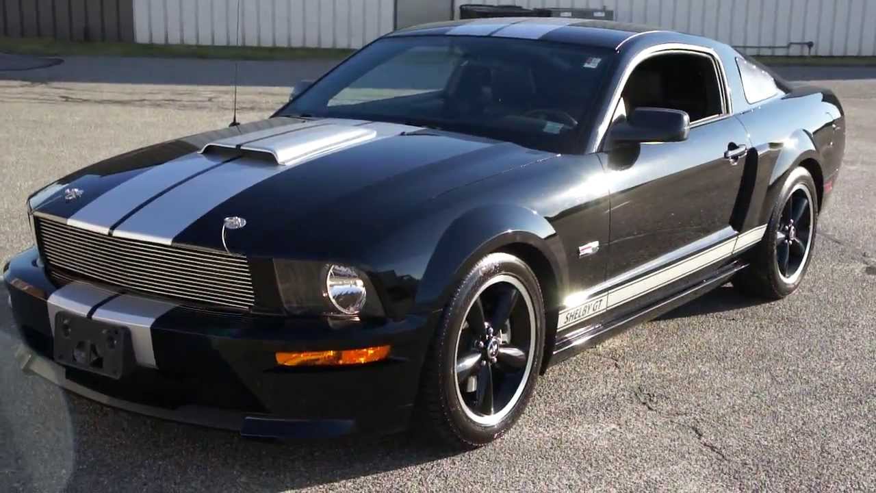 Black 2007 Ford Mustang