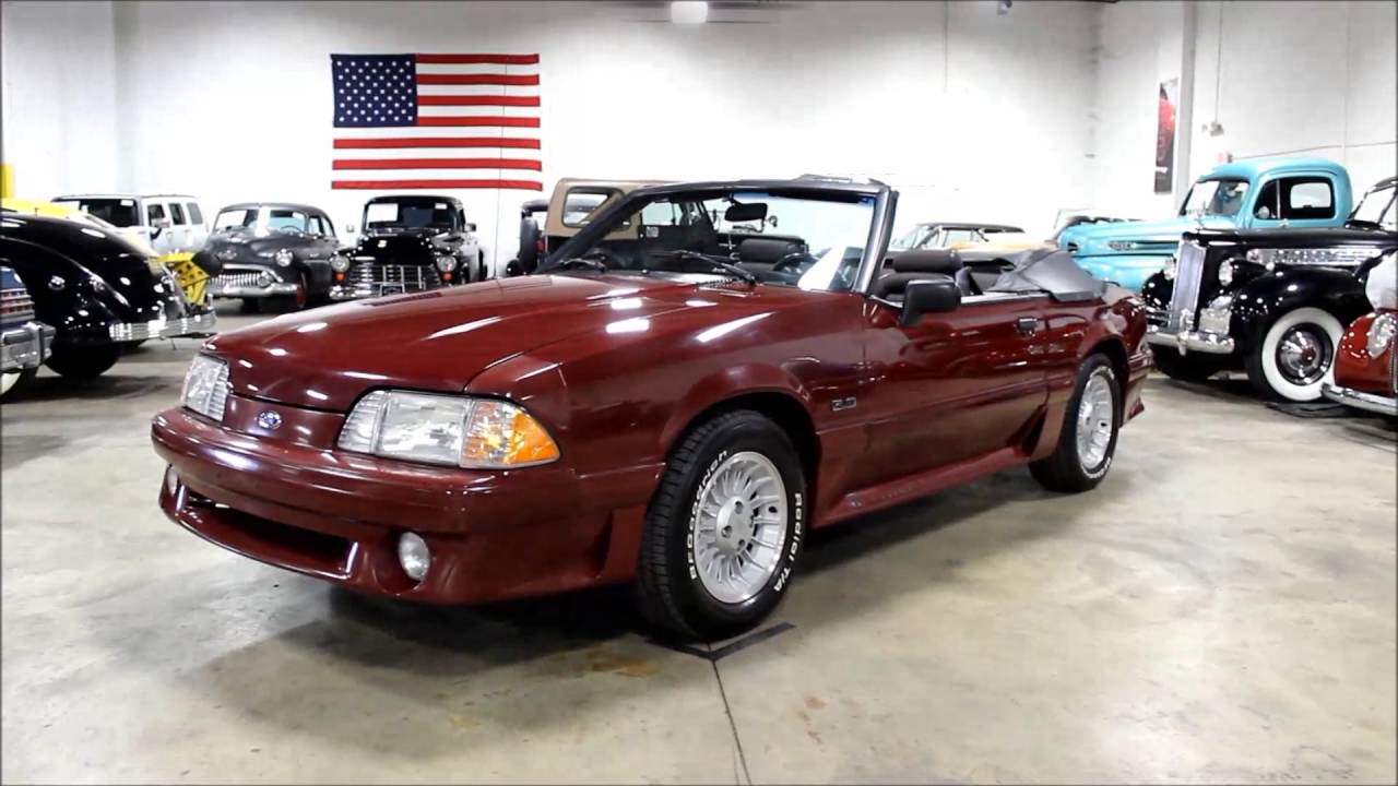 Medium Cabernet 1990 Ford Mustang
