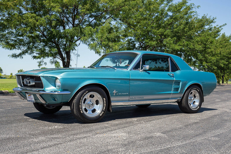 Clearwater Aqua 1967 Ford Mustang