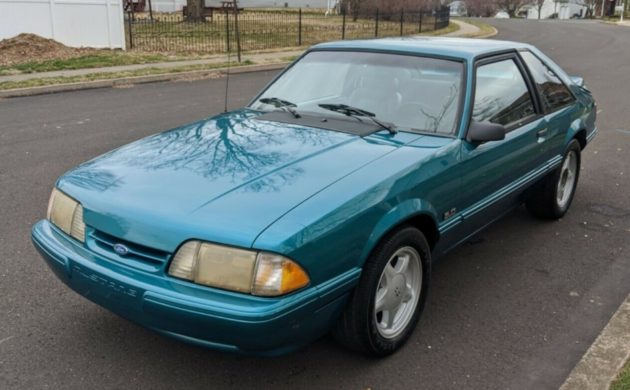 Bright Green (Calypso) 1992 Ford Mustang