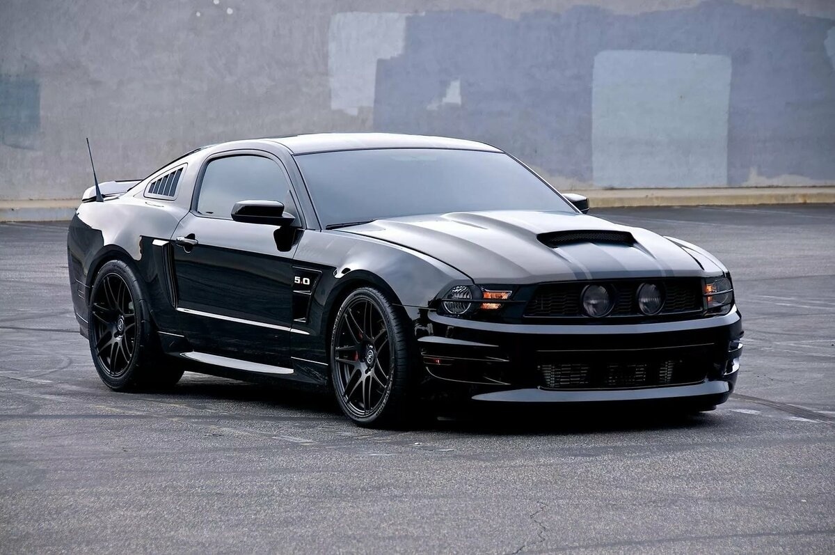 Black 2011 Ford Mustang