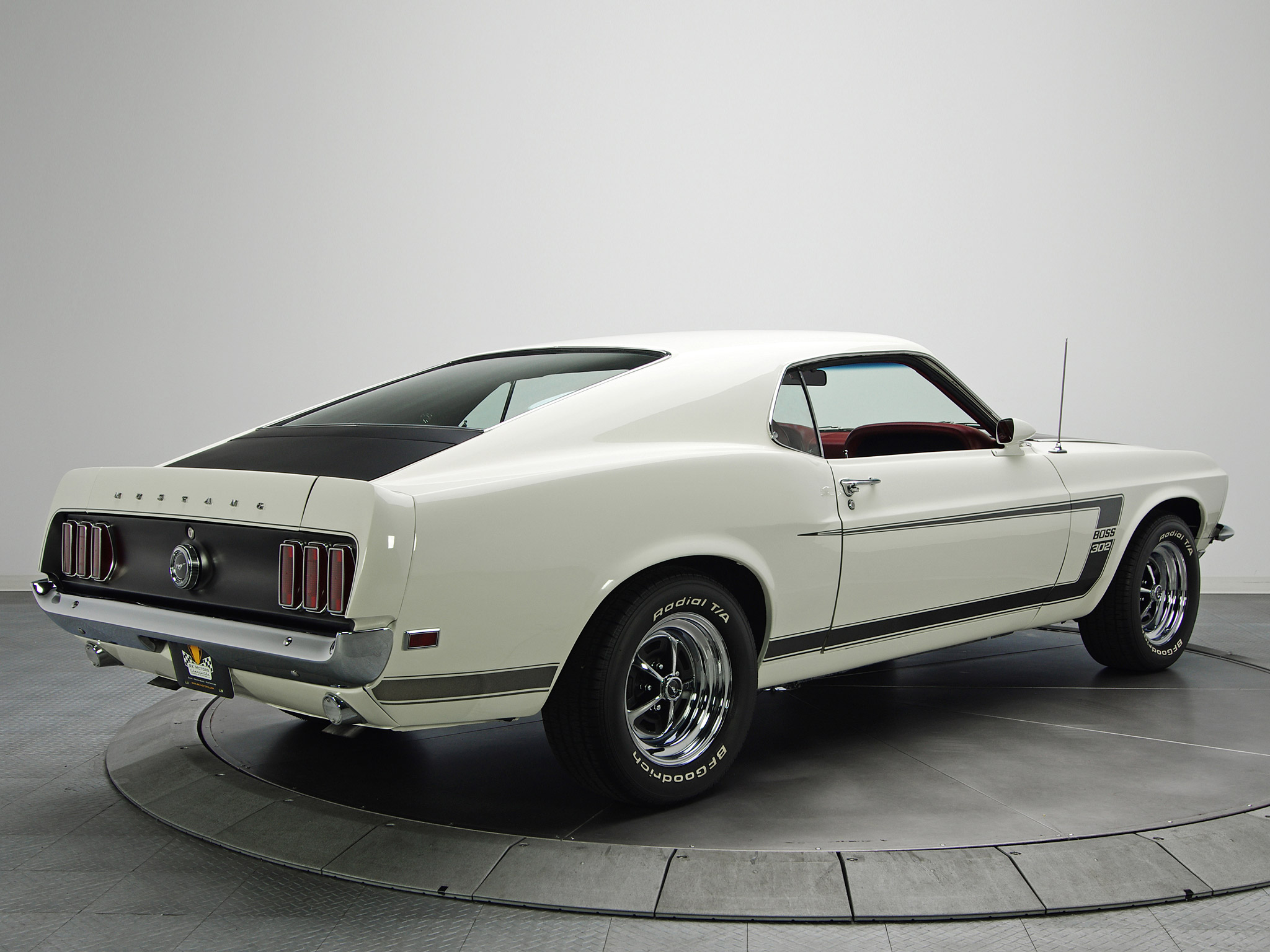 Side View of White 1969 Ford Mustang Boss 302