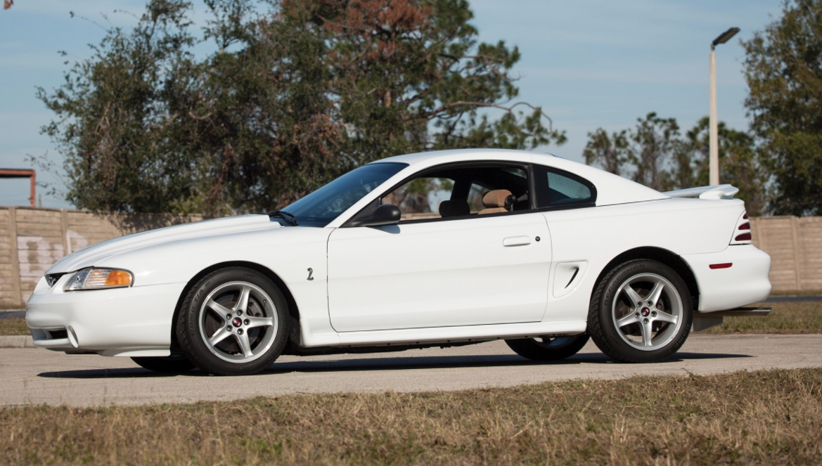 1995 Ford Mustang Research