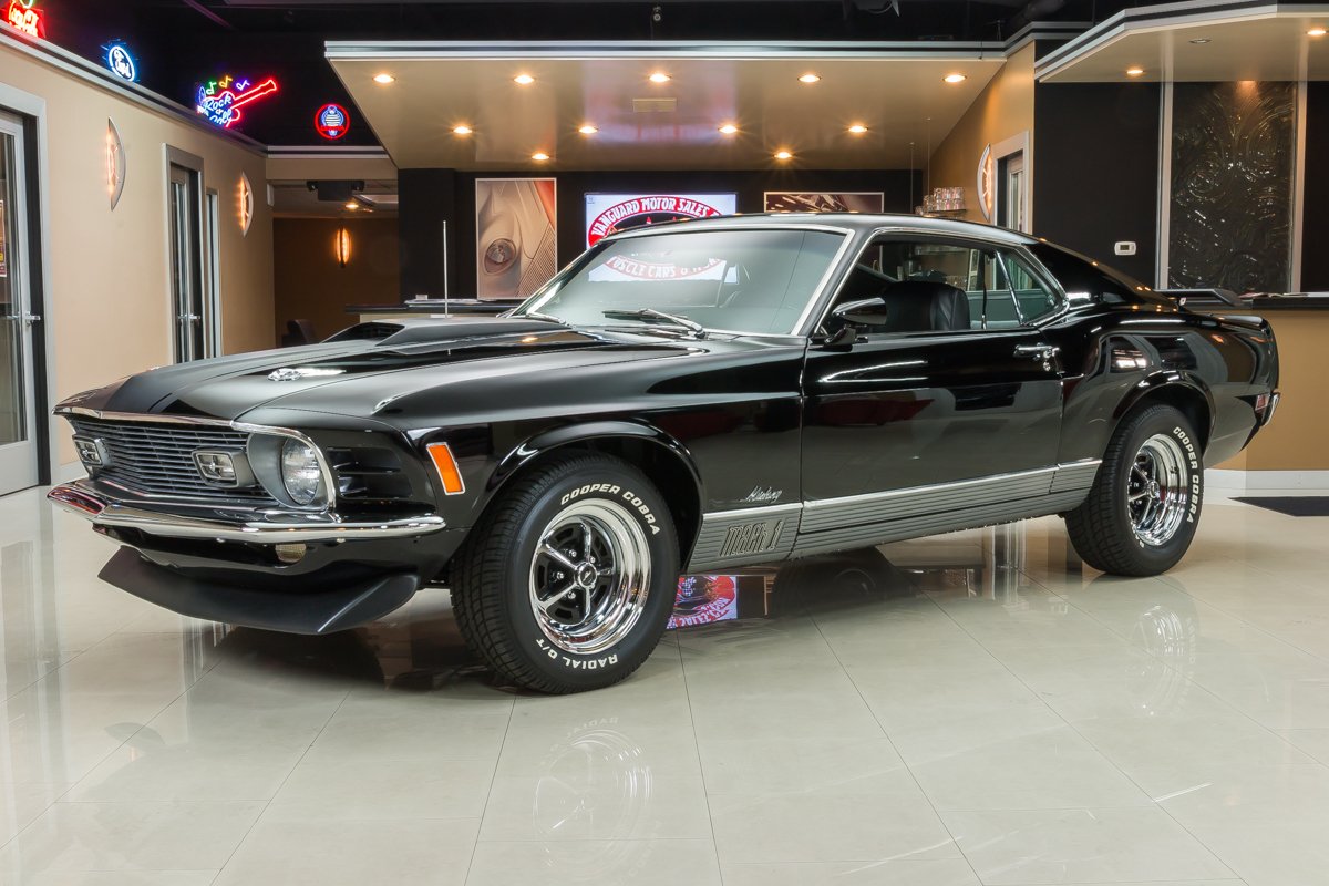 Video: 1970 Ford Mustang Overview - Mustang Specs