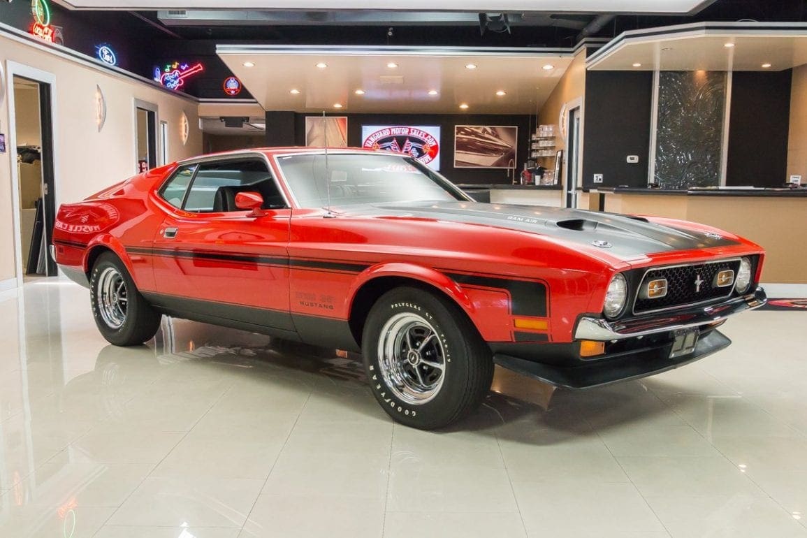 Video: 1971 Ford Mustang Boss 351 Walkthrough + Quick Test Drive ...