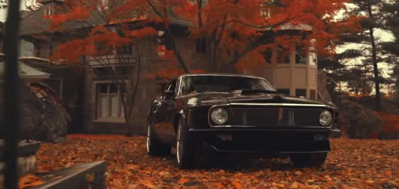 Video: Customized 1970 Ford Mustang Mach Showing Off