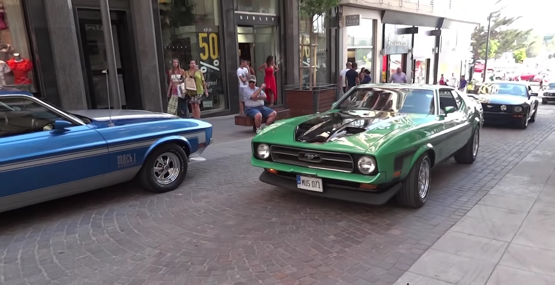 Video: 1971 Ford Mustang Mach 1 Pure Engine Sound