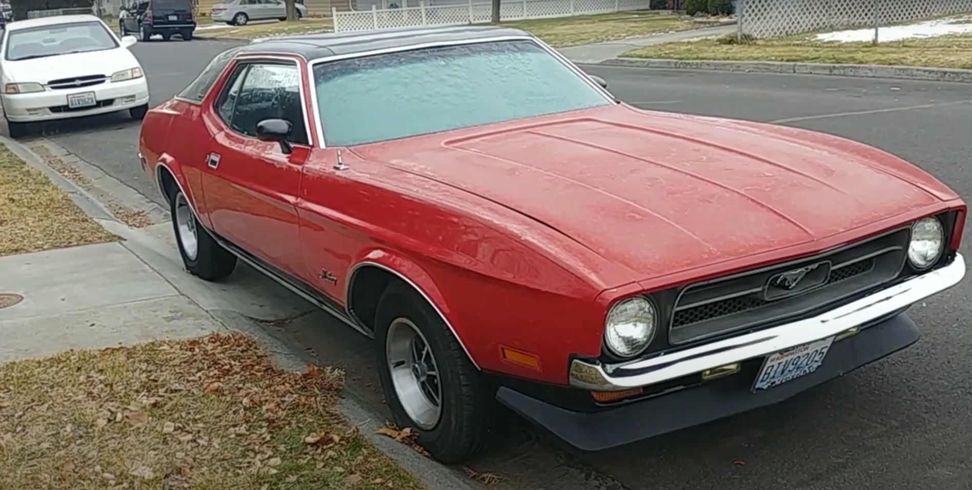 Video: 1972 Ford Mustang Grande Quick Tour + Engine Start