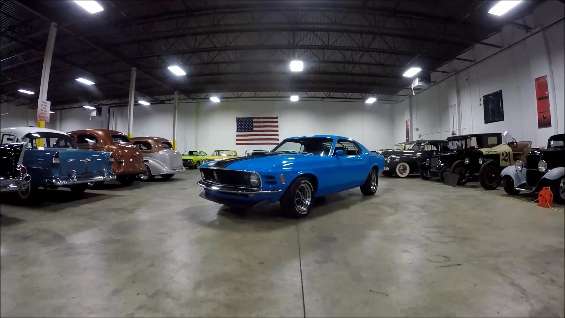 Video: Blue1970 Ford Mustang Grabber Quick Tour