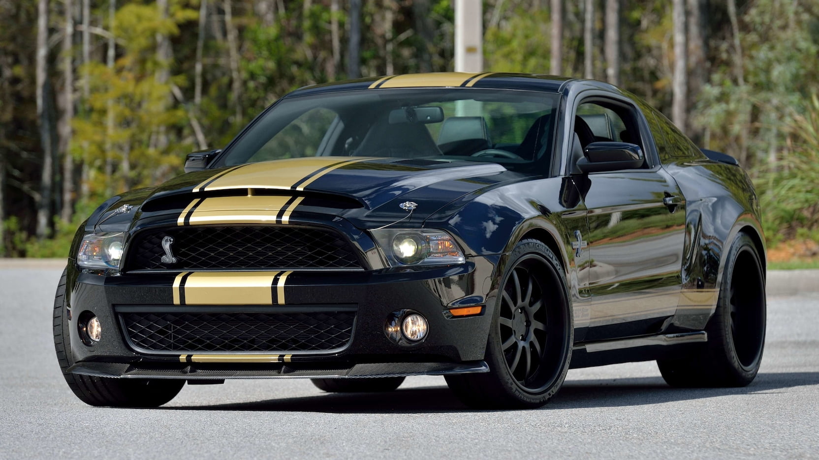 Black Shelby 2012 GT500 Super Snake