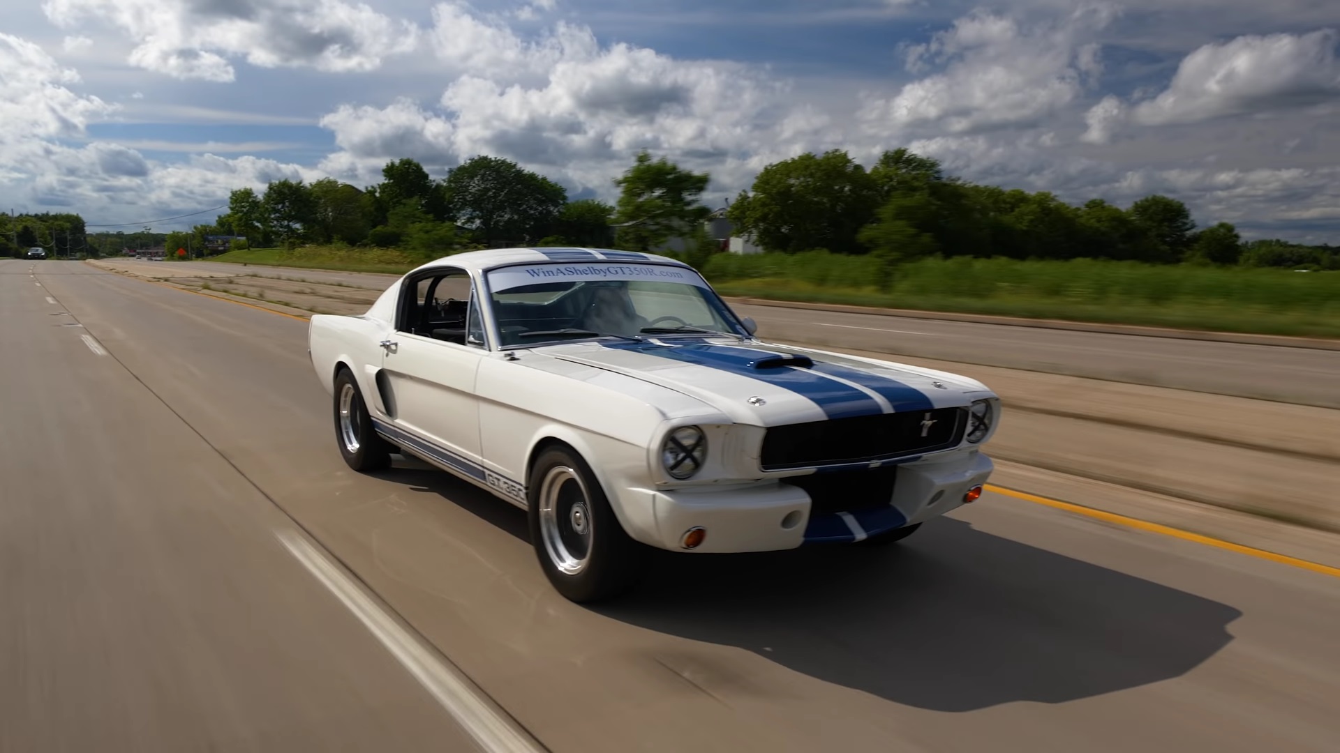 Ford Mustang GT350R Replica Review